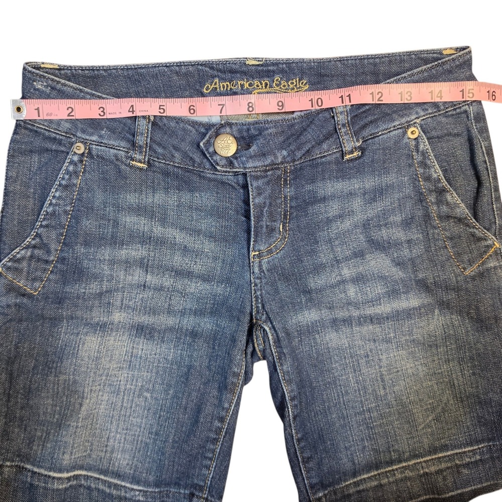 American Eagle Womens Vintage Dark Wash Low Rise Denim Bermuda Shorts Size 4 - Picture 3 of 8